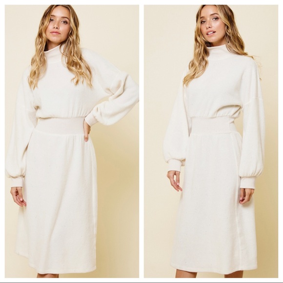 ✨LAST ONE✨Winter White Chic Long Sleeves Midi Fabulous Light Sweater Dress - Picture 3 of 3